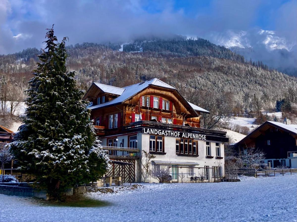 Hotel Alpenrose Beim Ballenberg Brienz  Exterior photo